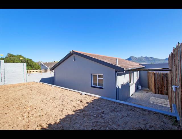 3 BEDROOM HOUSE TO LET IN SUNNYDALE